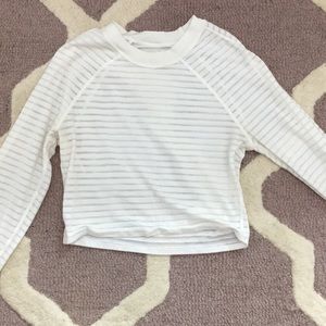 Lululemon crop top